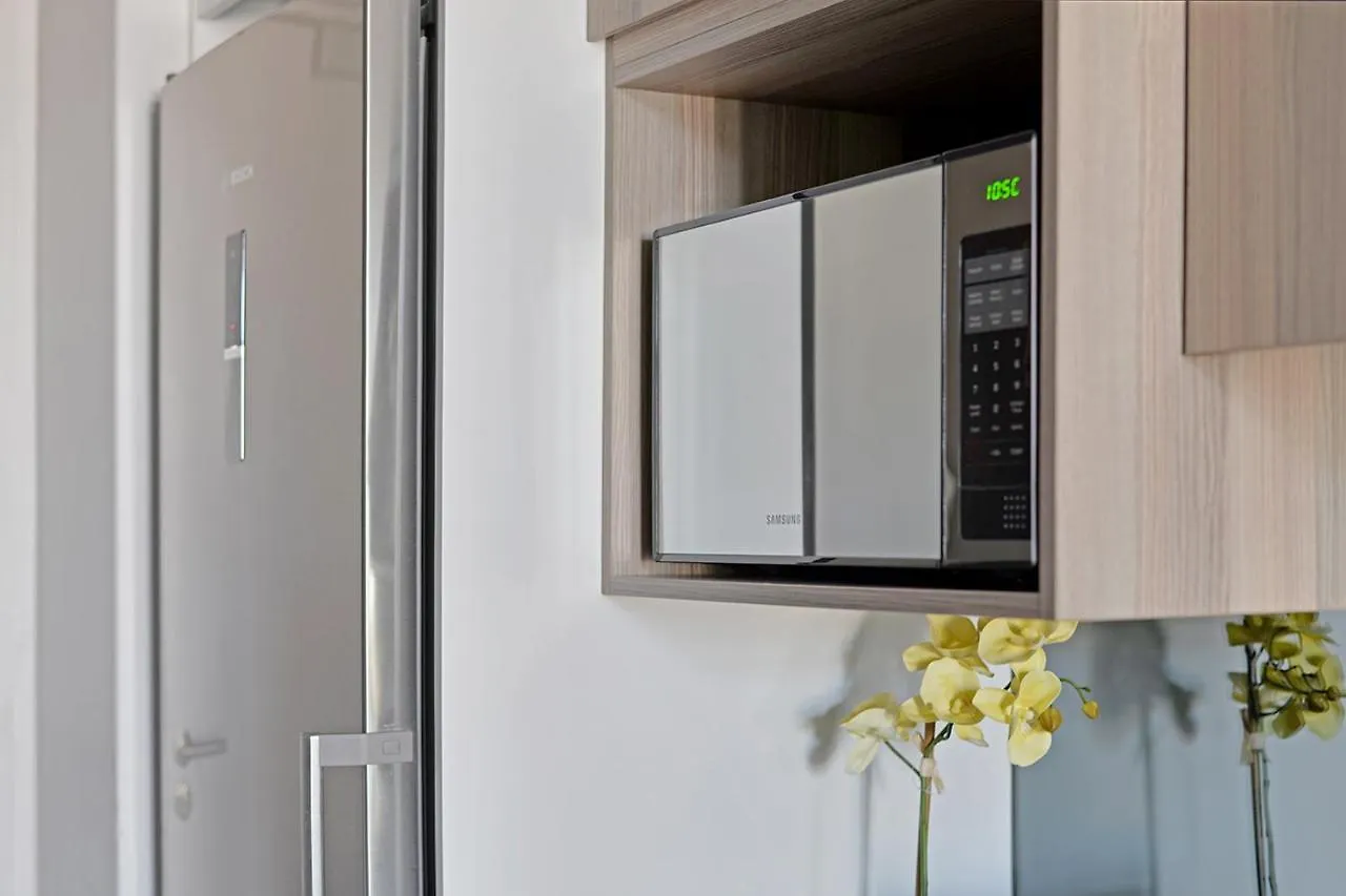 Margot - Luxury Apartment, City, Ocean & Mountain Views! Cape Town Apartment